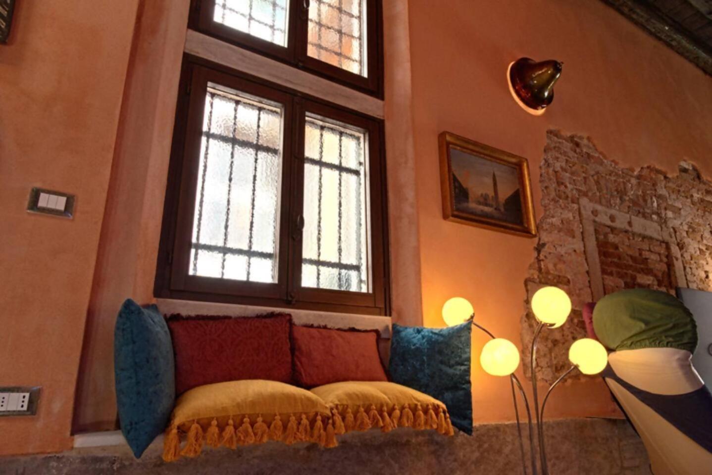 Caranieri Tenti Design House * Venecia